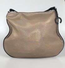 Carica l&#39;immagine nel visualizzatore di Gallery, Borsa a spalla ultra leggera DEVESE Moon Bag Shine
