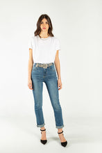 Carica l&#39;immagine nel visualizzatore di Gallery, Jeans vita alta Straight Fit HW UA3019 D4391
